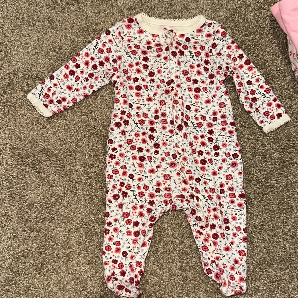 Tommy Hilfiger 0-3 sleeper/footies
